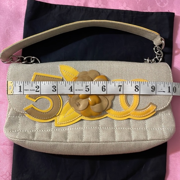 SALE!!! 🎉🎉🎉Chanel Limited Edition Camellia Canvas/Patent Flap Bag - Picture 15 of 17